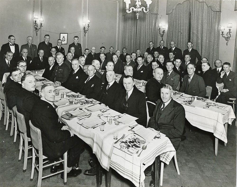 Photo_Album_4_RNAS_reunion_12-Apr-1947_1