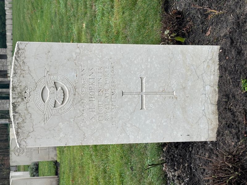 Hopkins_Stanley_Harold_grave