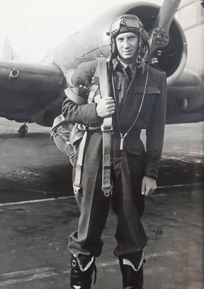 Ingham_Douglas_Alfred_flying_suit