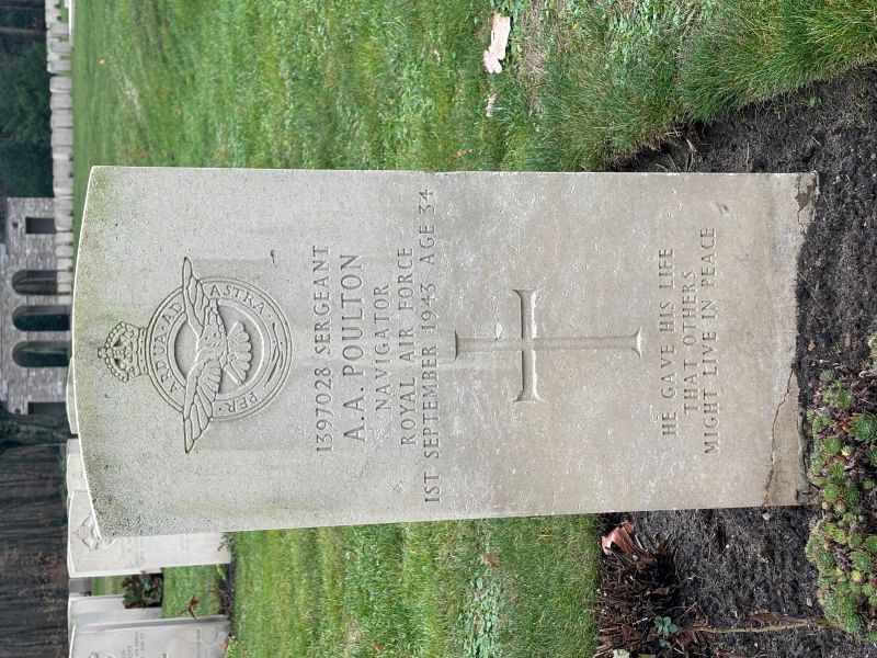 Poulton_Alfred_Arthur_grave